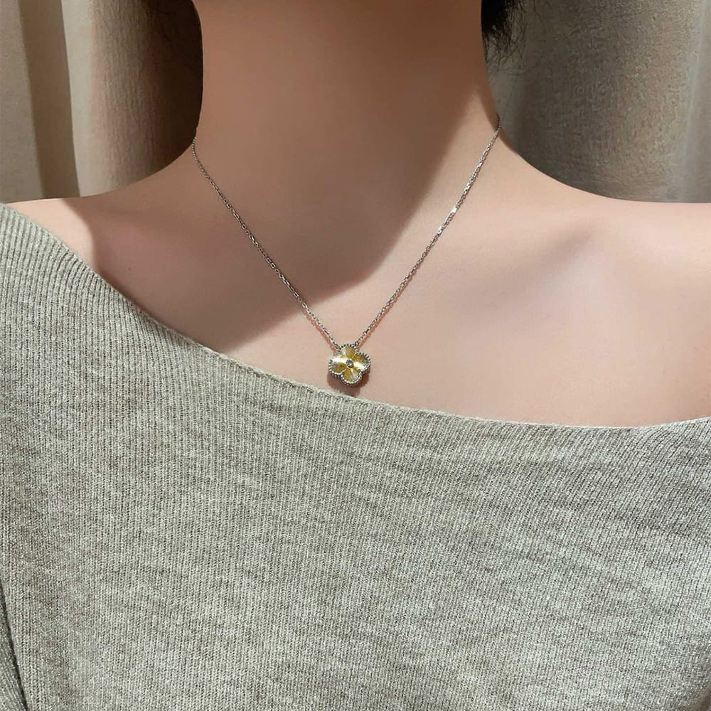 VCA necklace