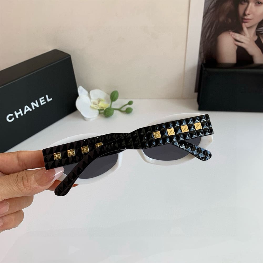 Ch**el SUNGLASSES