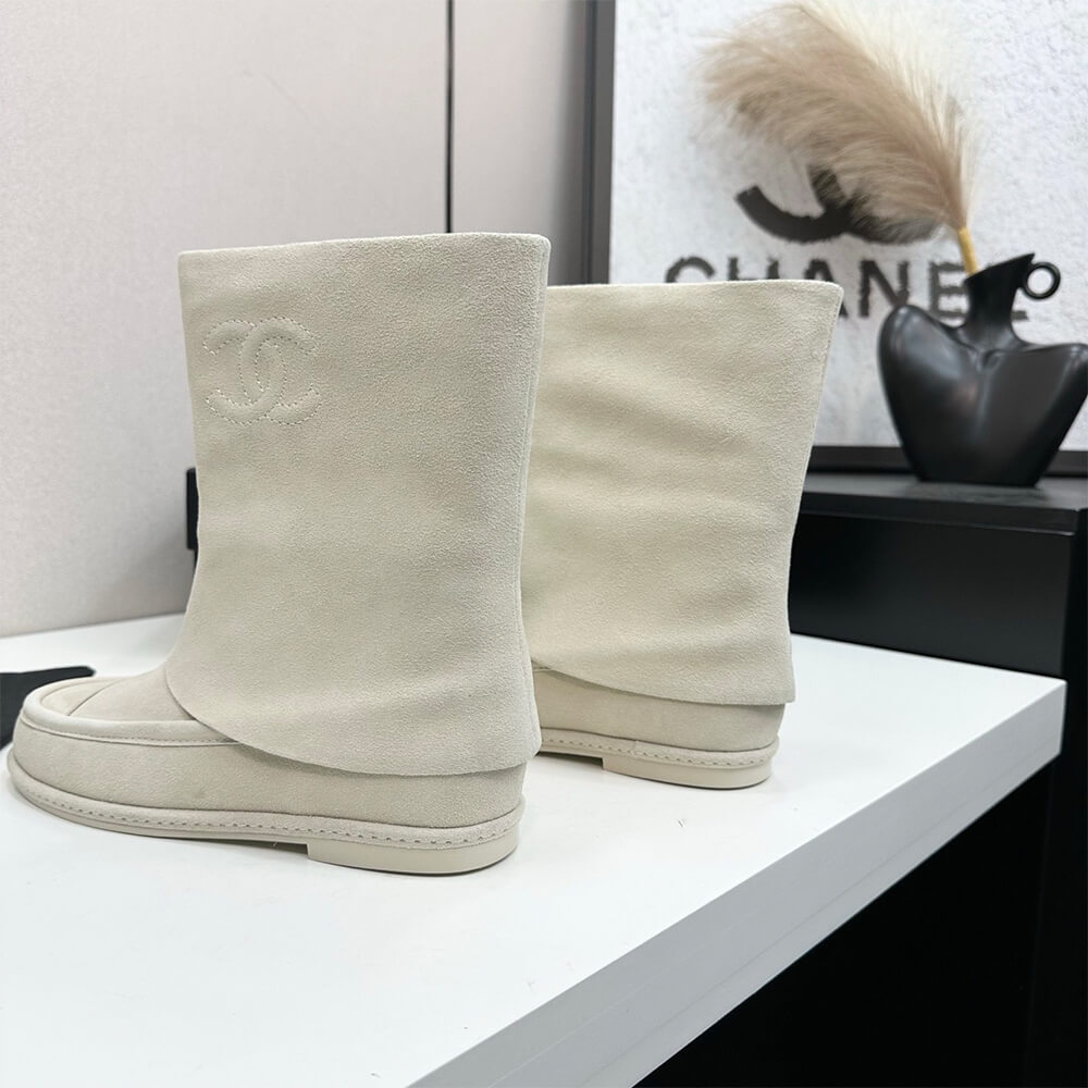 Ch**el Boots