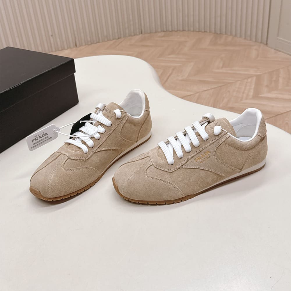Pra*a Suede sneakers