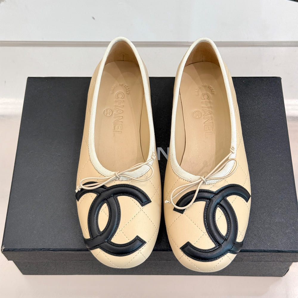 Ch**el Quilted Ballerina Flats