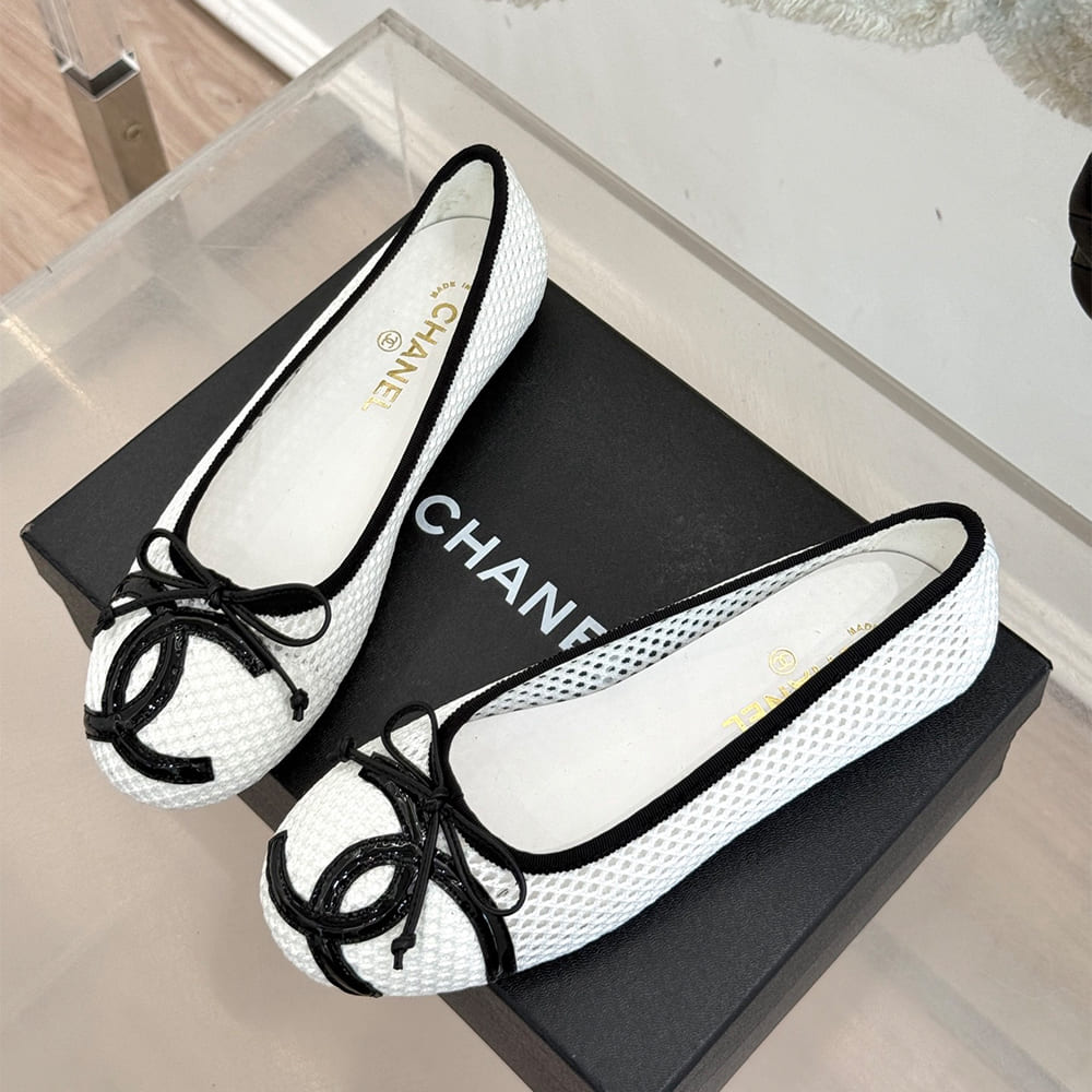 Ch**el Ballerina Flats