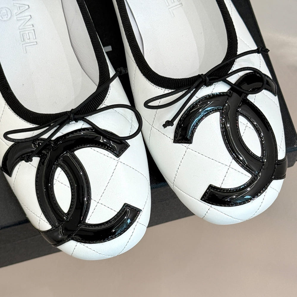 Ch**el Quilted Ballerina Flats