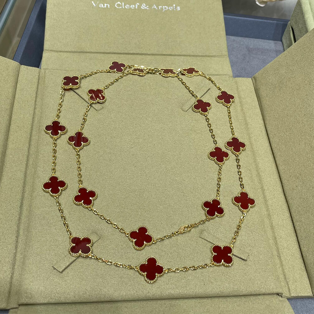 VCA Vintage Alhambra long necklace, 20 motifs