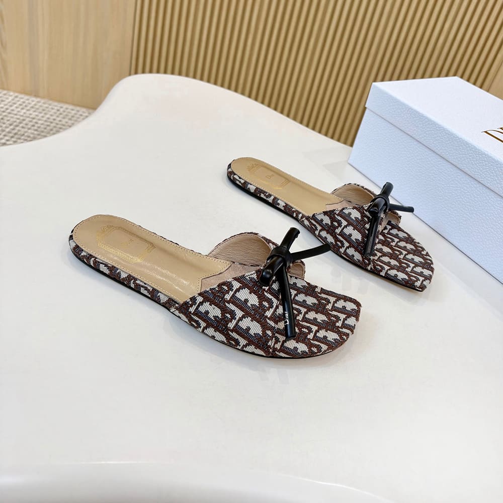D10r Bow Slide (EU SIZE 35-43)