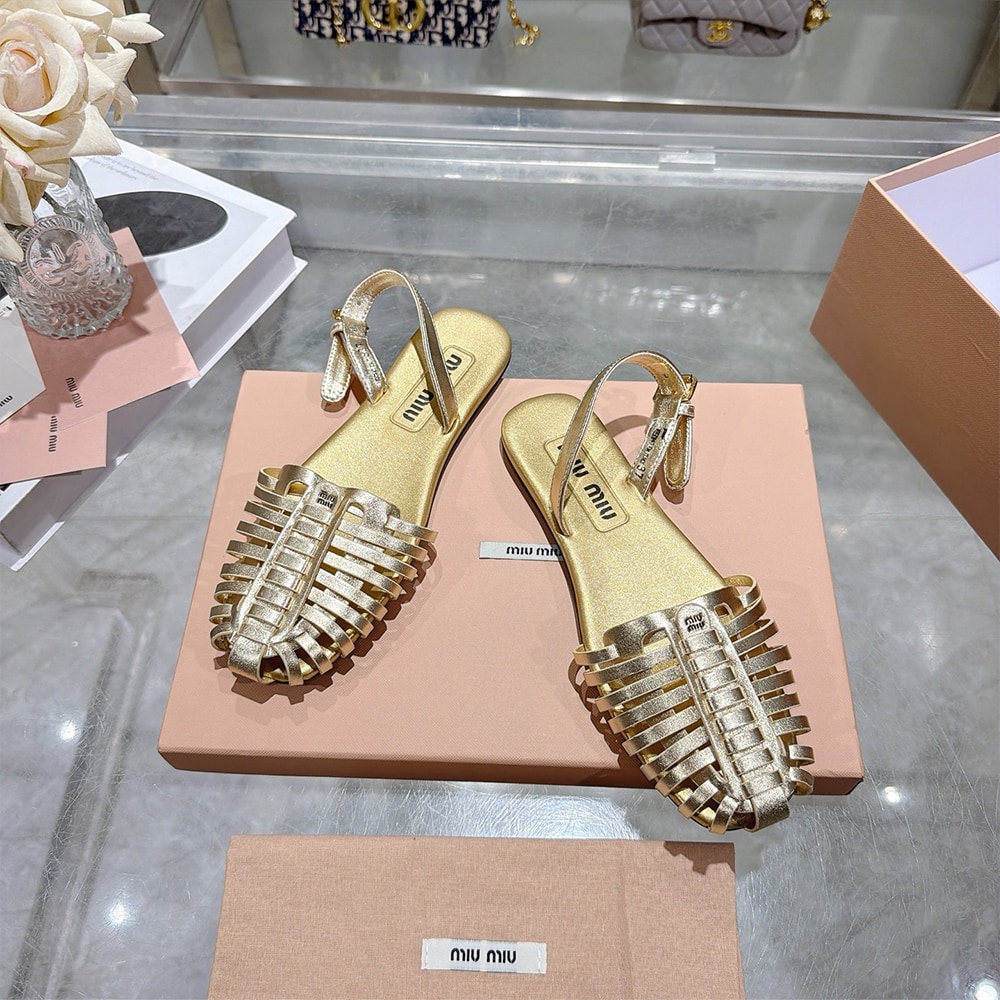 M1um1u Laminated nappa leather fisherman sandals (EU SIZE 35-40)