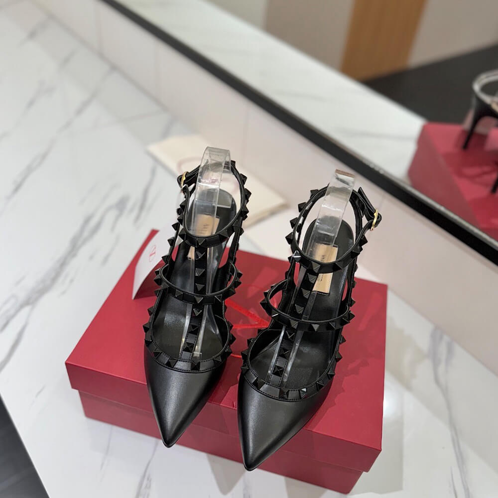 Va1e*ntin0 Rockstud heeled pumps(EU 35-42)