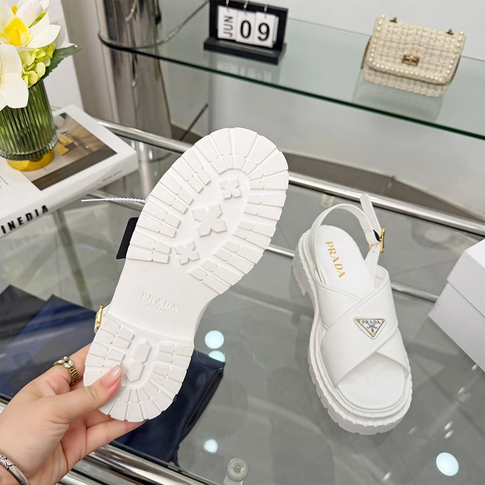 Pra*a Leather sandals (EU SIZE 35-42)