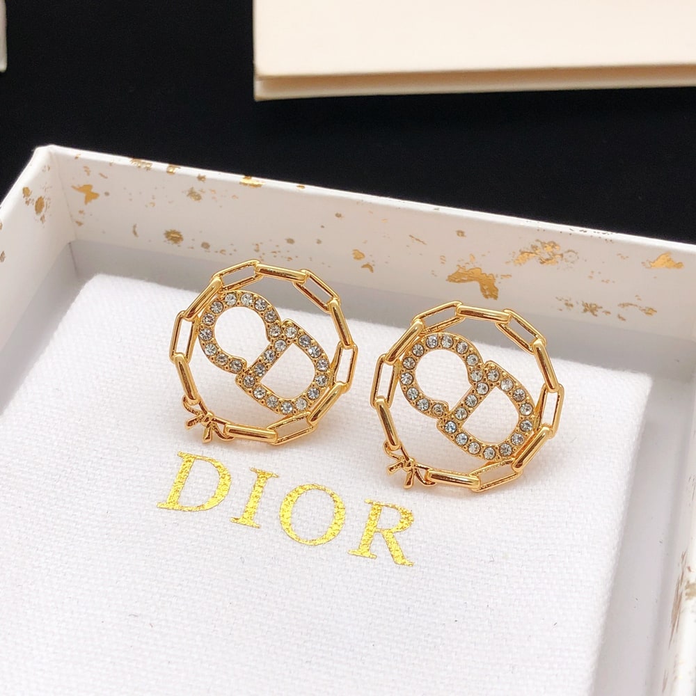 D10r CD Circle Chain Stud Earrings