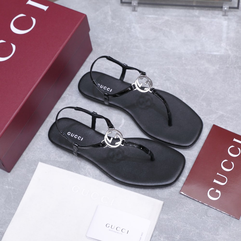 Gvc*1 Women’s thong sandal with Interlocking G(EU SIZE 35-42)