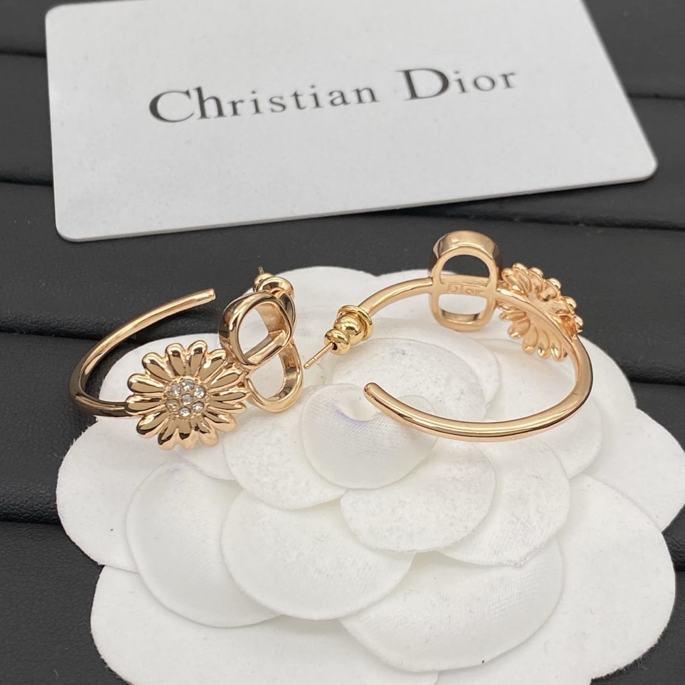 D10r CD Multi Flowers Hoop Earrings