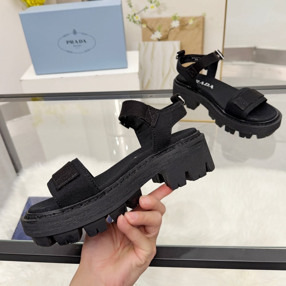 Pra*a Canvas sandals (EU SIZE 35-41)