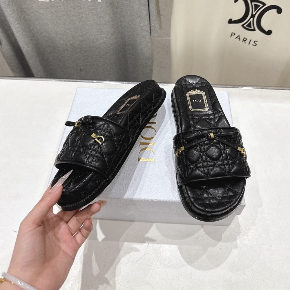 D10r Cannage Slide (EU SIZE 35-42)