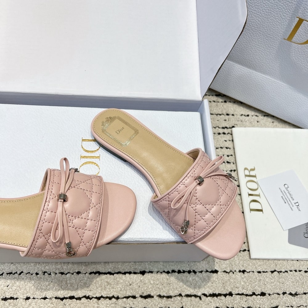D10r Cannage Slide (EU SIZE 35-42)