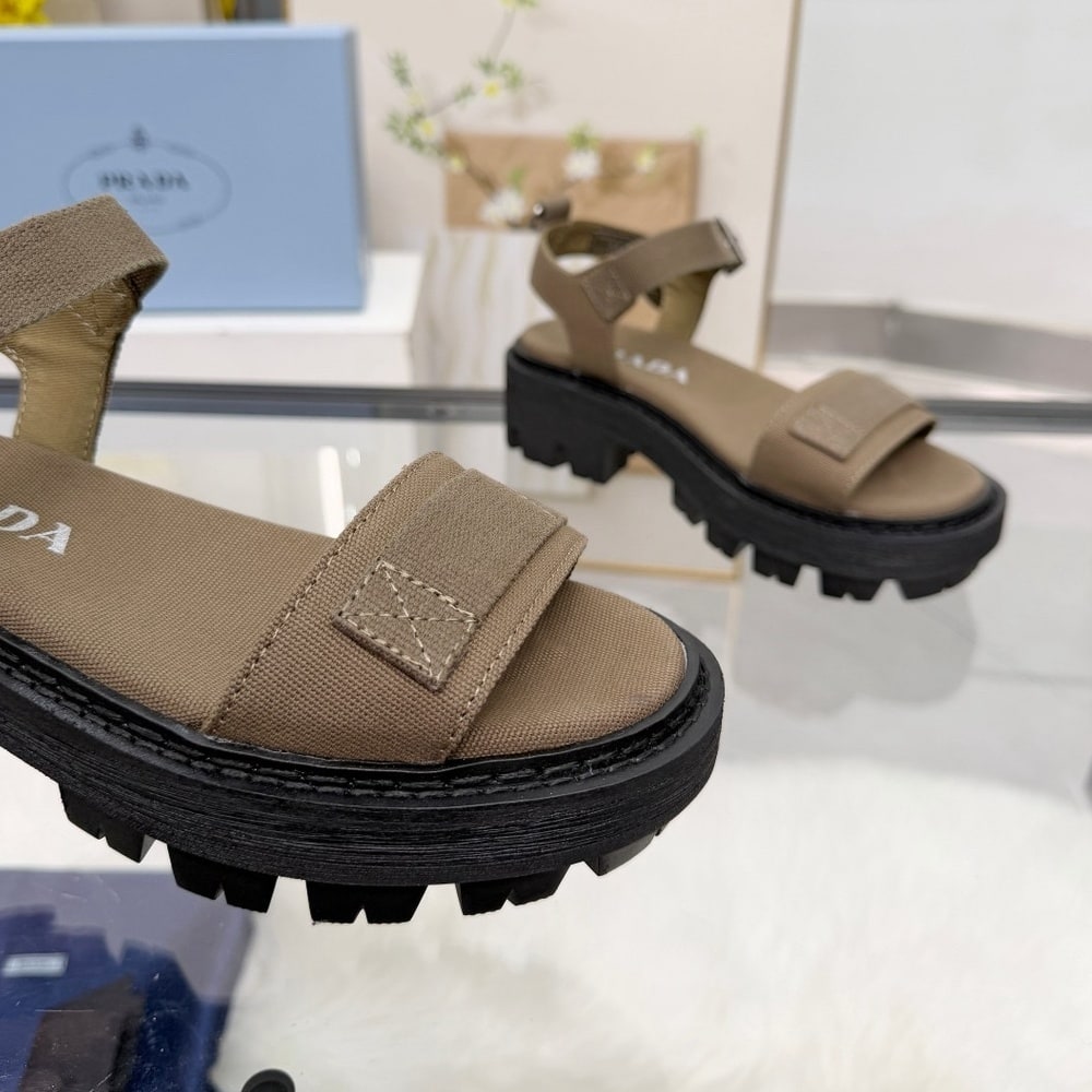 Pra*a Canvas sandals (EU SIZE 35-41)