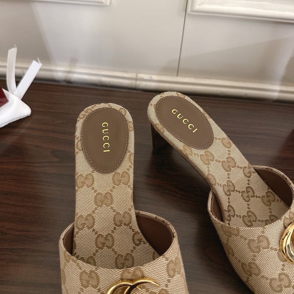Gvc*1 Women’s slide sandal with Double G(EU SIZE 35-42)