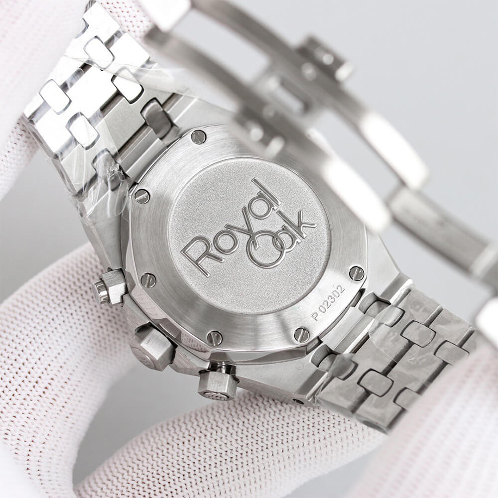 Audemars P1g*et Royal Oak 26715ST