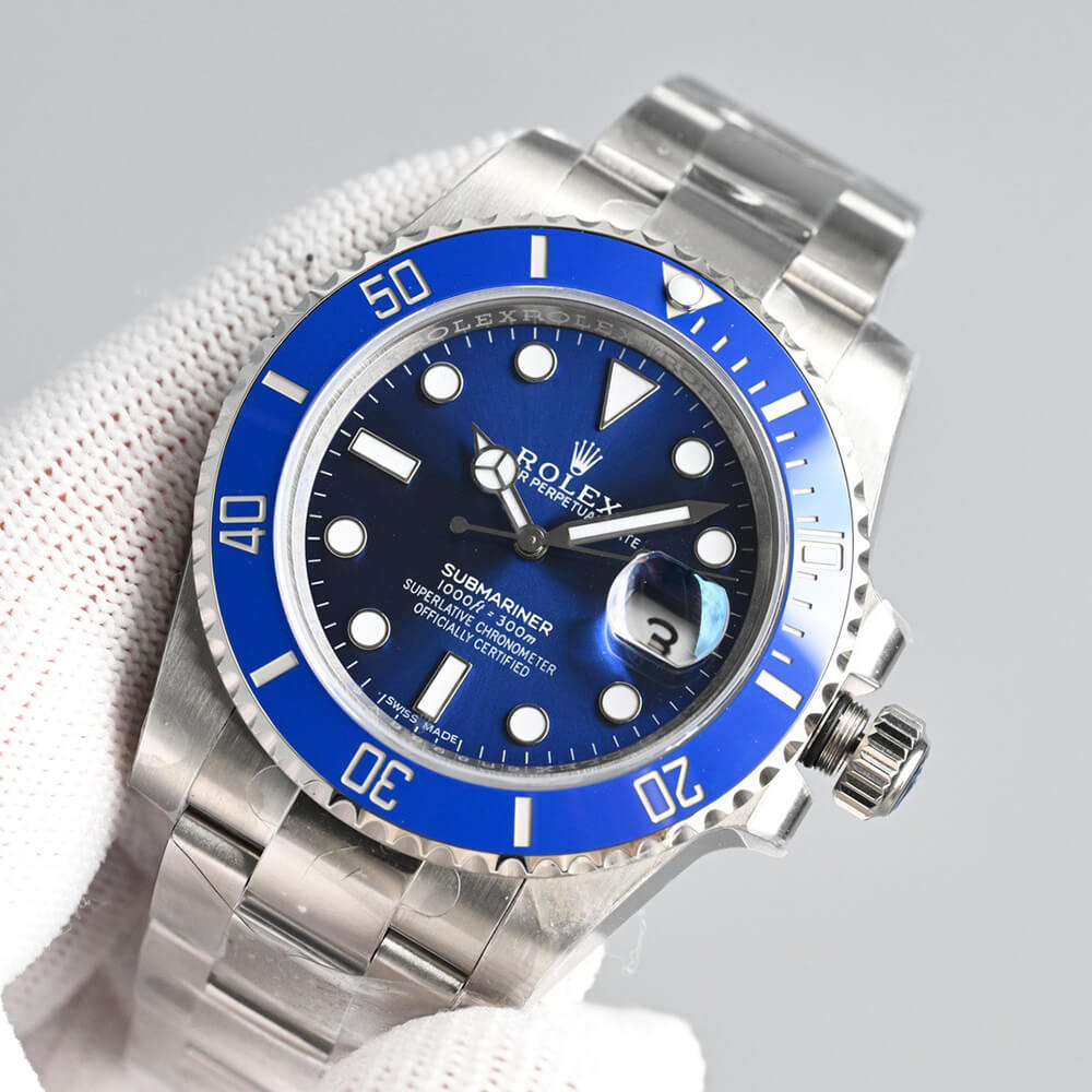 R01ex Submariner Date