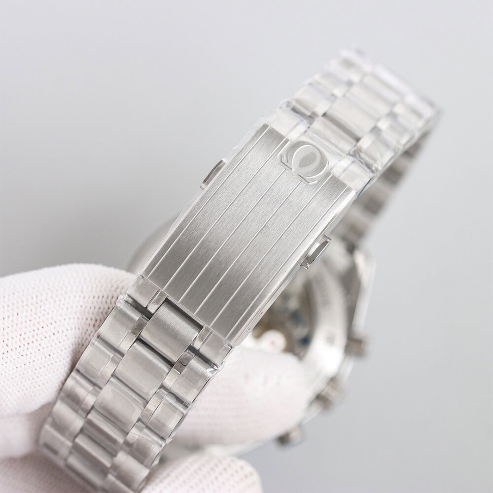 0me*ga Speedmaster