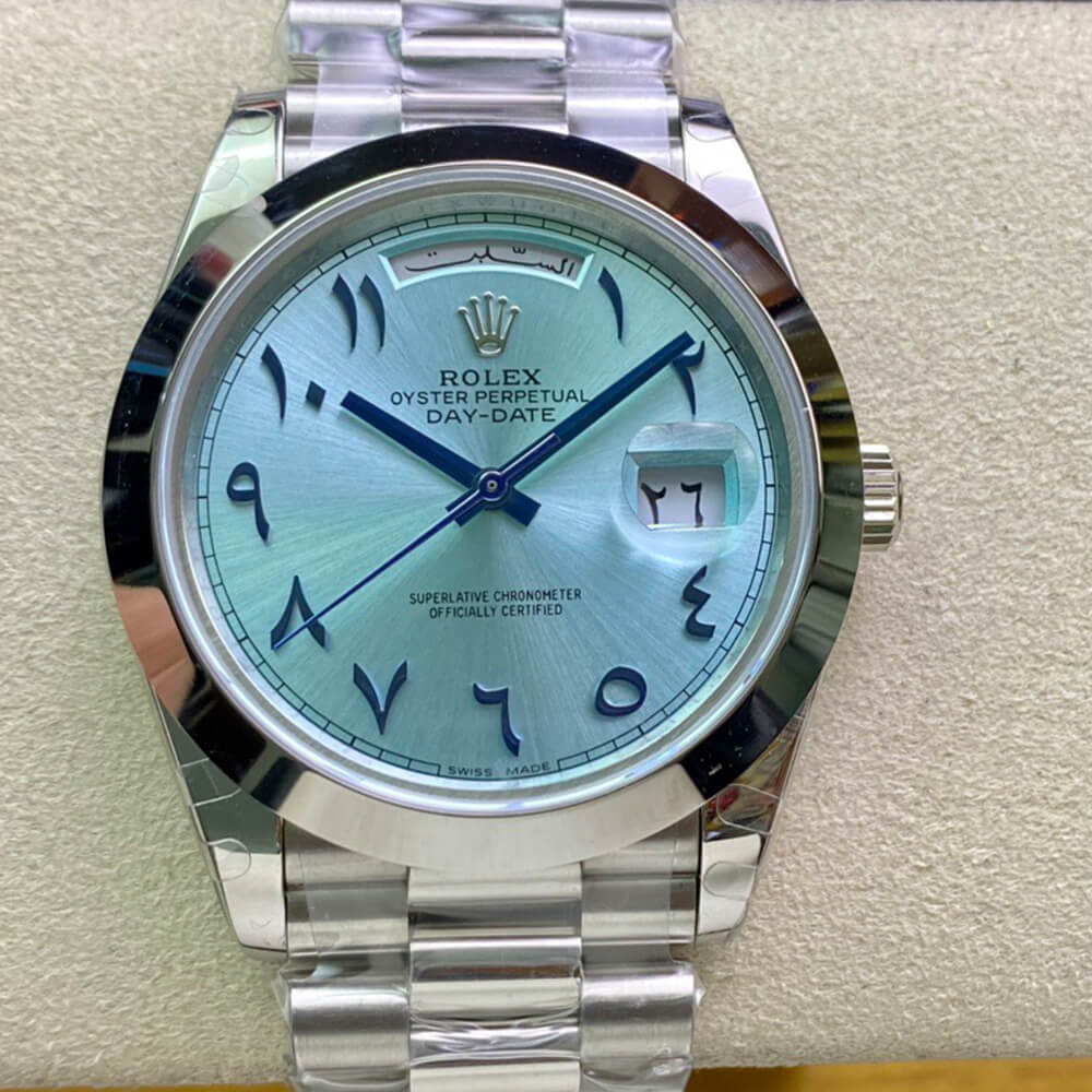 R01ex Day-Date 40