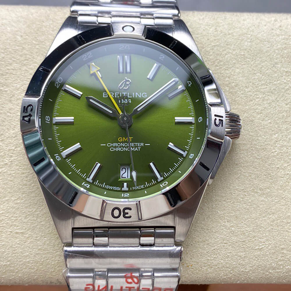 Breitling Chronomat Automatic GMT 40