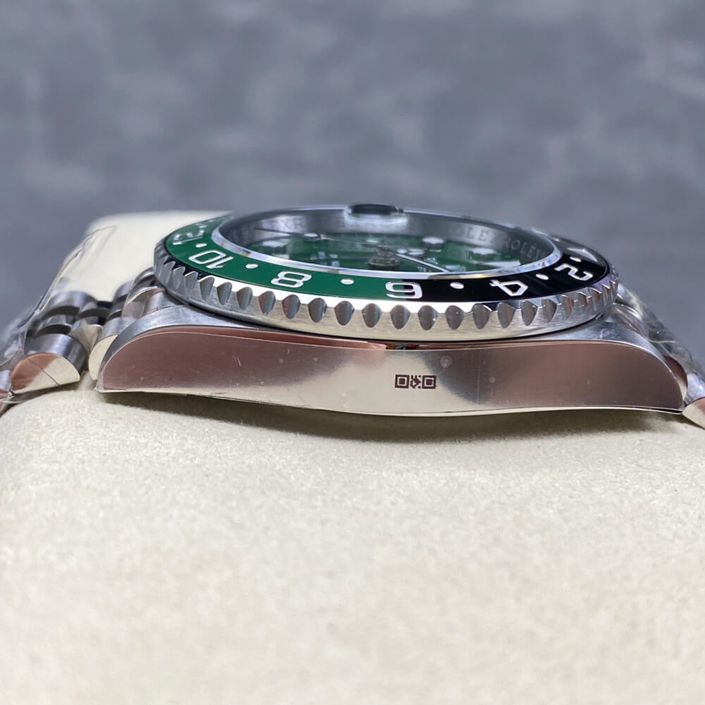 R01ex GMT-Master II
