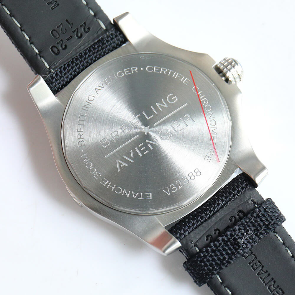 Breitling Avenger Blackbird 44