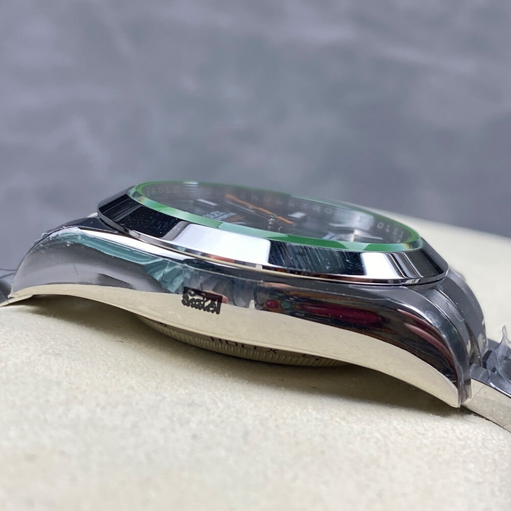 R01ex Oyster Perpetual Milgauss