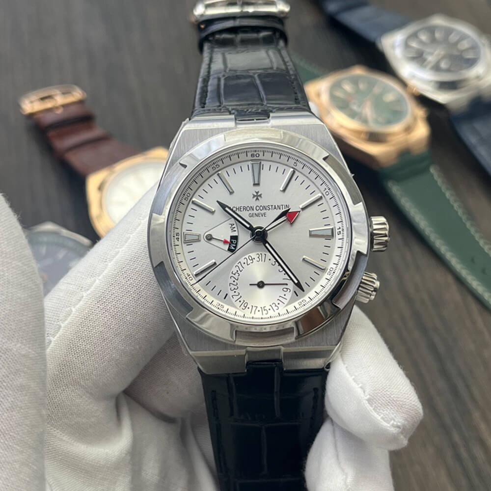 Vacheron C0nstan1n Overseas dual time
