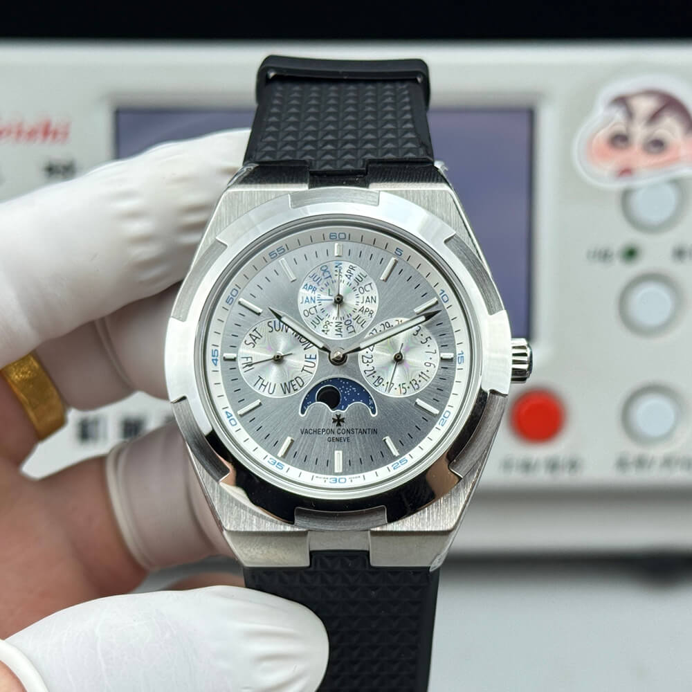 Vacheron C0nstan1n Overseas Chronograph