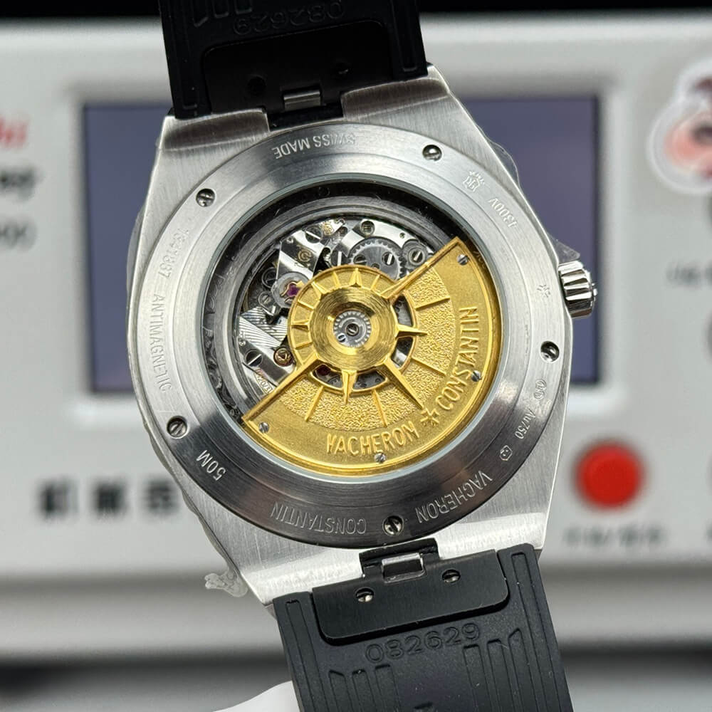 Vacheron C0nstan1n Overseas Chronograph
