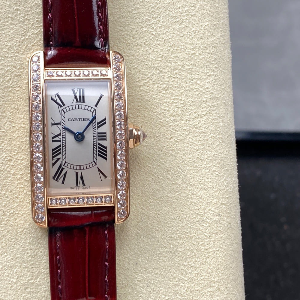 Ca*t1er Tank Americaine watch