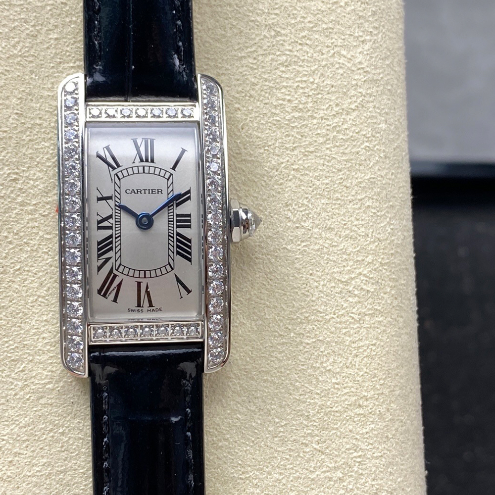 Ca*t1er Tank Americaine watch