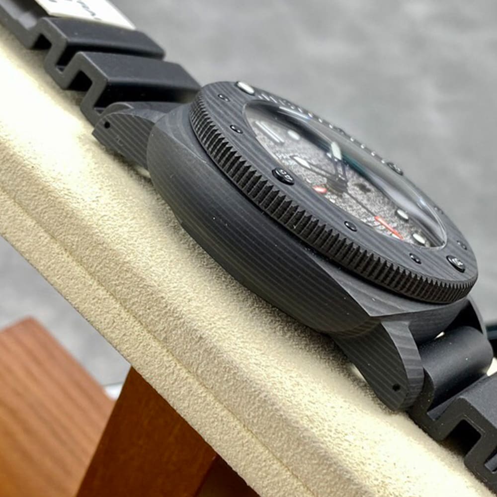 Pa*e*a1 Submersible Carbotech
