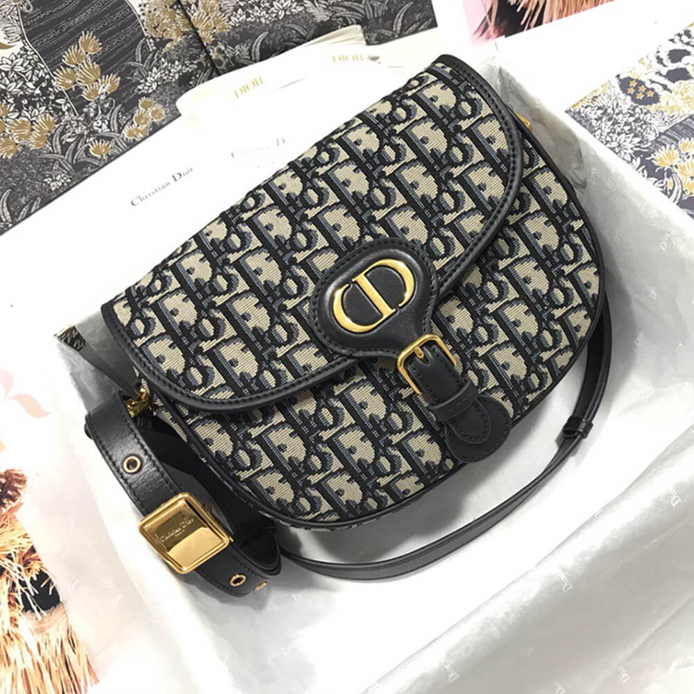 MEDIUM D10r BOBBY BAG