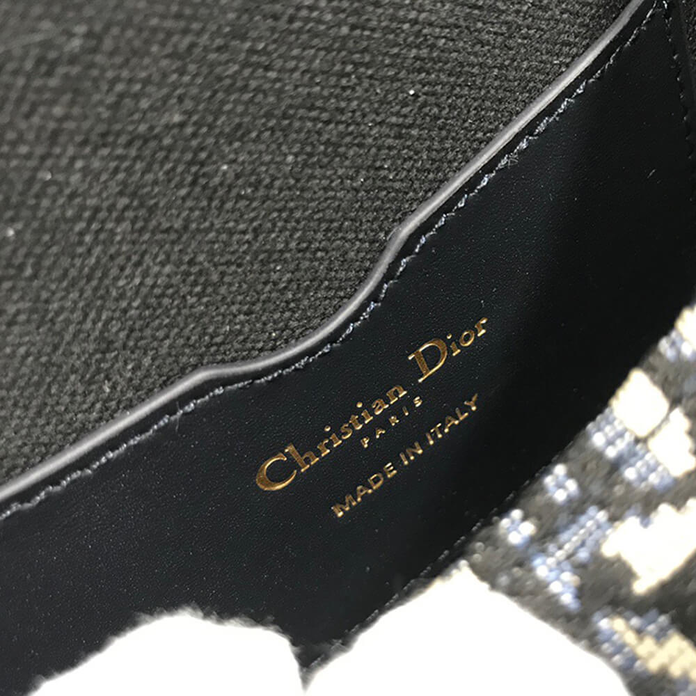 MEDIUM D10r BOBBY BAG
