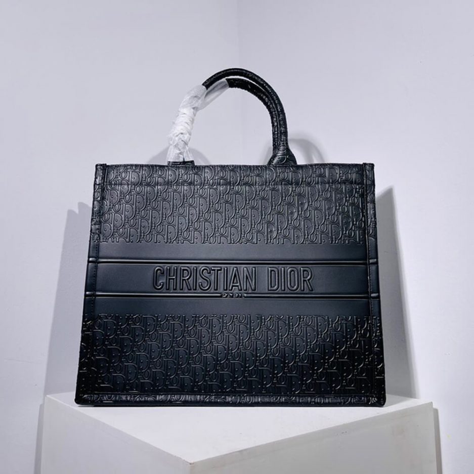 LARGE D10r BOOK TOTE