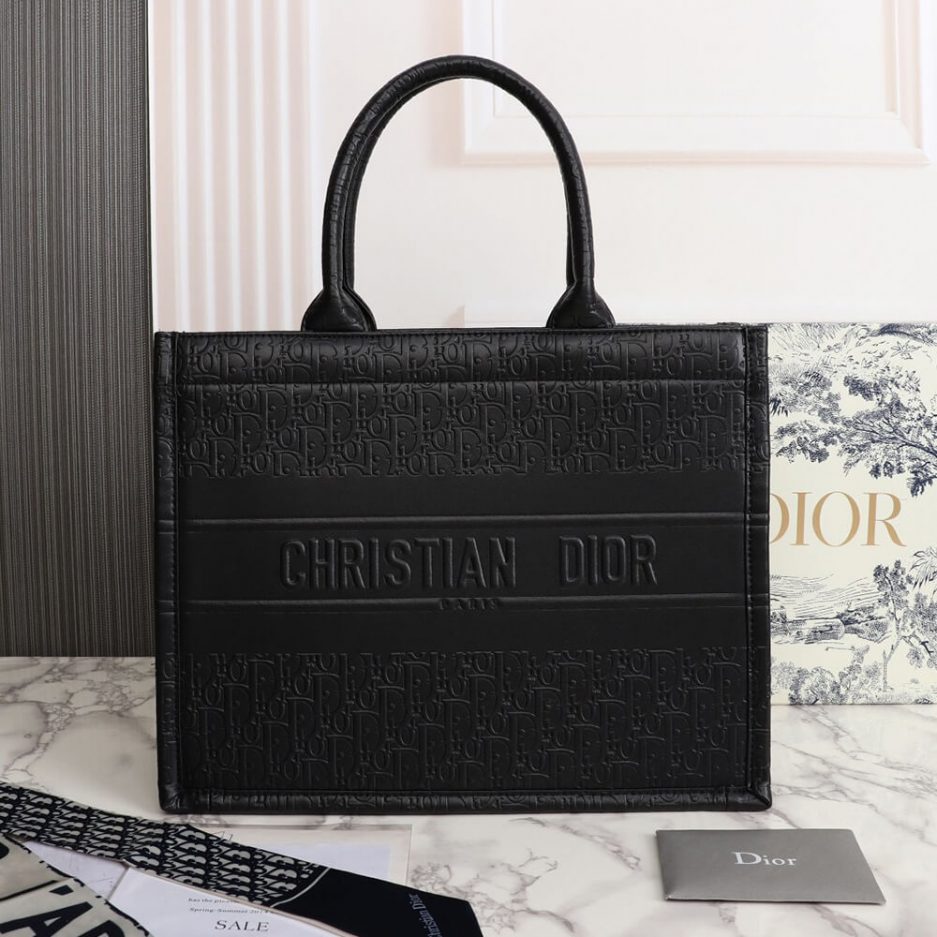 Medium D10r BOOK TOTE