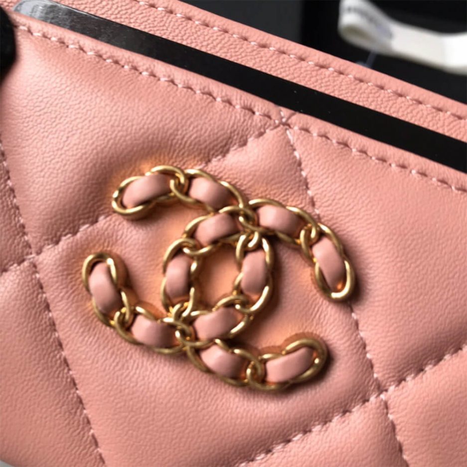 Ch**el 19 CARD HOLDER