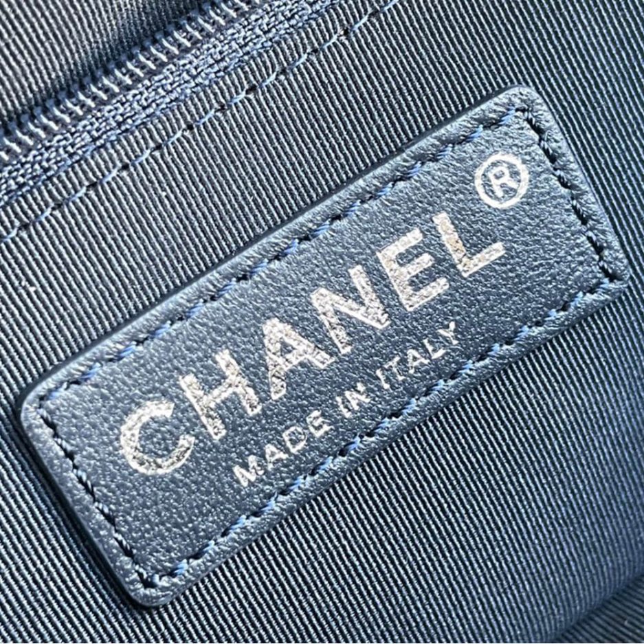 Ch**el’S GABRIELLE SMALL HOBO BAG