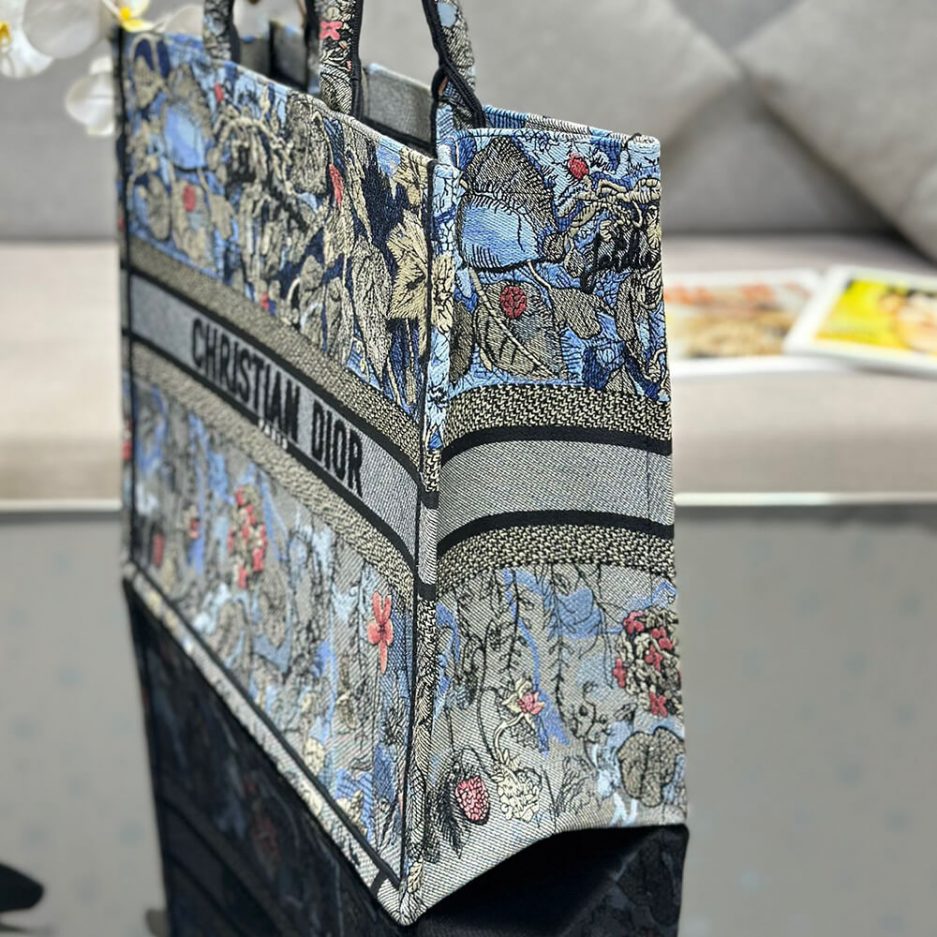 LARGE D10r BOOK TOTE