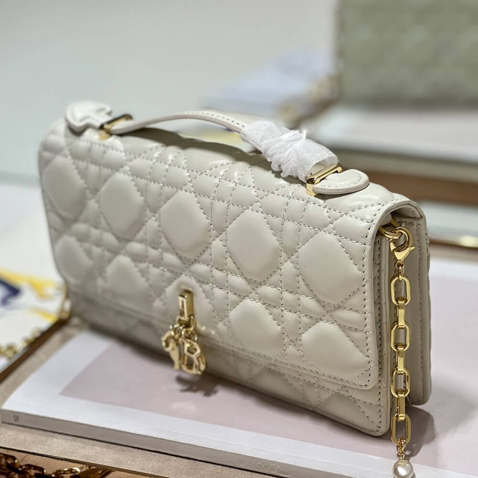 MISS D10r MINI BAG