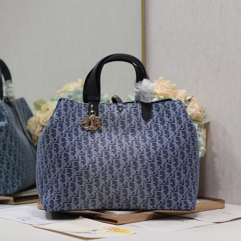 Large D10r Toujours Bag