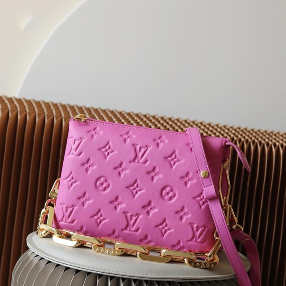 LV Coussin BB