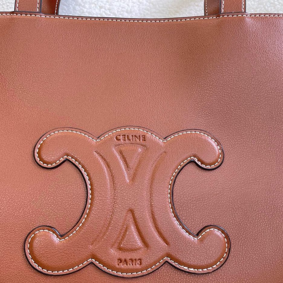 Ce1i*e MEDIUM CABAS ANAIS CUIR TRIOMPHE IN GRAINED CALFSKIN