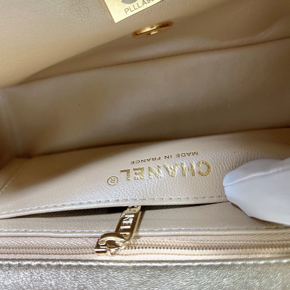 Ch**el MINI FLAP BAG(HIGH-END GRADE)