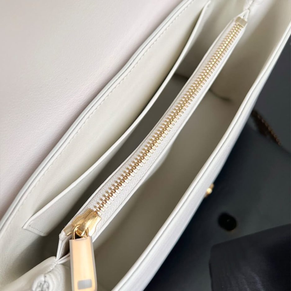 Ce1i*e Medium Ce1i*e Victoire Bag in S*pPLE CALFSKIN