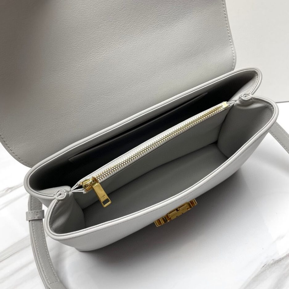 Ce1i*e MEDIUM NINO BAG IN S*pPLE CALFSKIN