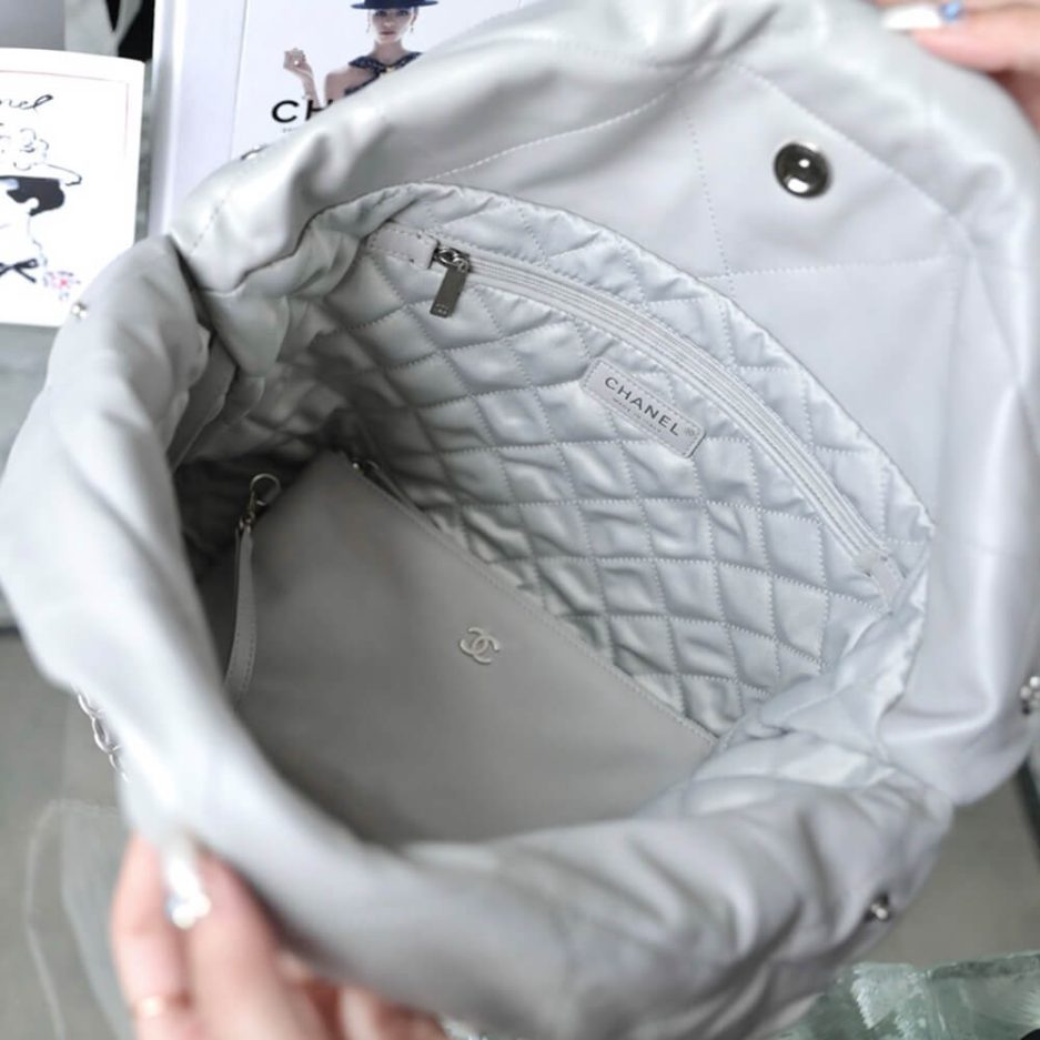 Ch**el 22 HANDBAG(high-end grade)