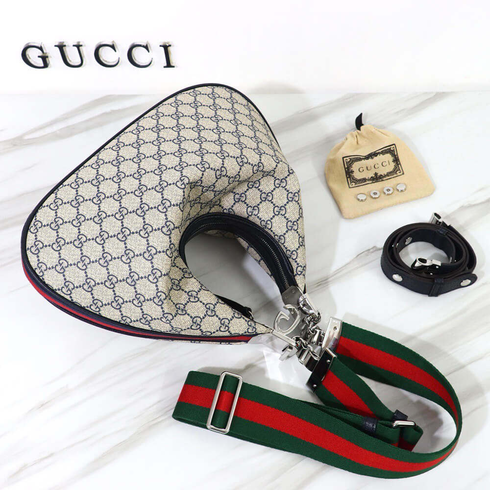 Gvc*1 Attache large shoulder bag